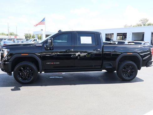 Certified 2025 GMC Sierra 2500 AT4 w/ AT4 Premium Plus Package AWD/4WD image 6