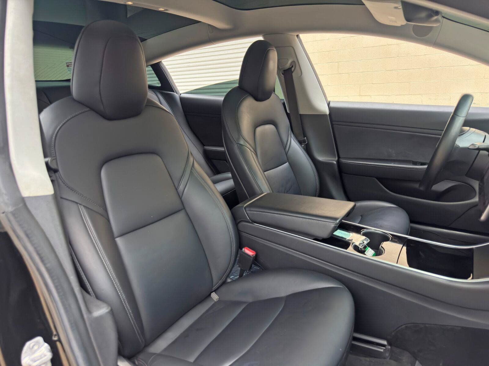 Used 2018 Tesla Model 3 Long Range RWD image 36