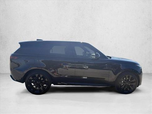 Used 2026 Land Rover Range Rover Sport Dynamic SE AWD/4WD image 6