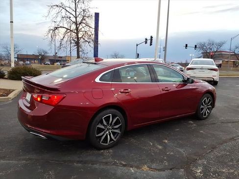Used 2024 Chevrolet Malibu RS image 3