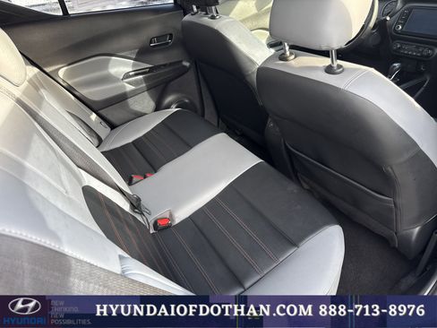 Used 2021 Nissan Kicks SR w/ SR Premium Package image 12