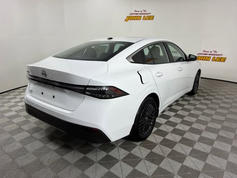 New 2026 Nissan Sentra SV w/ SV Convenience Package image 6