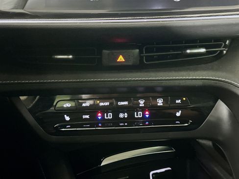 Used 2022 Buick Envision Preferred image 24