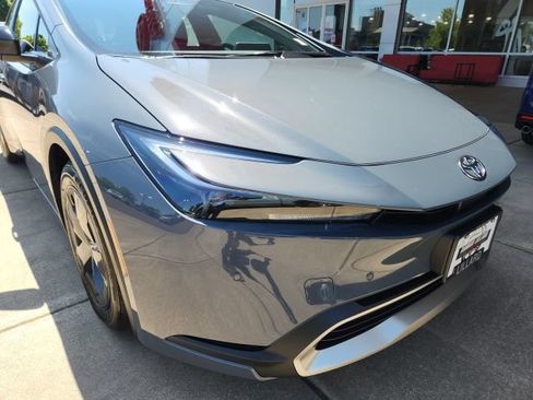 Certified 2024 Toyota Prius Prime FWD image 8