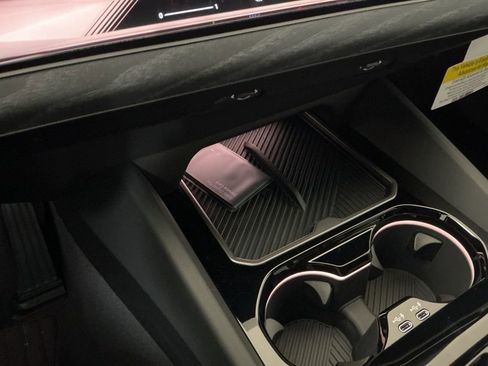 New 2026 BMW 530i w/ Premium Package RWD image 11