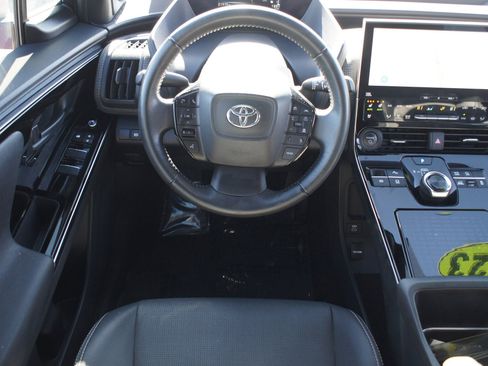 Used 2023 Toyota bZ4X Limited image 5