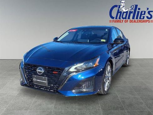 Certified 2024 Nissan Altima 2.0 SR FWD image 1