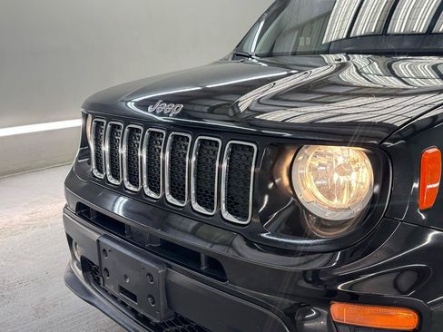 Used 2020 Jeep Renegade Latitude FWD image 4