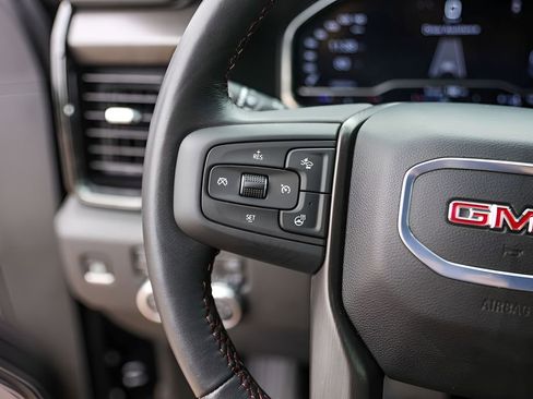 Used 2025 GMC Sierra 2500 AT4X AWD/4WD image 17