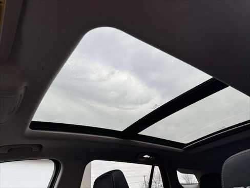 Used 2022 GMC Terrain Denali w/ LPO, 'HIT The Road' Package image 18