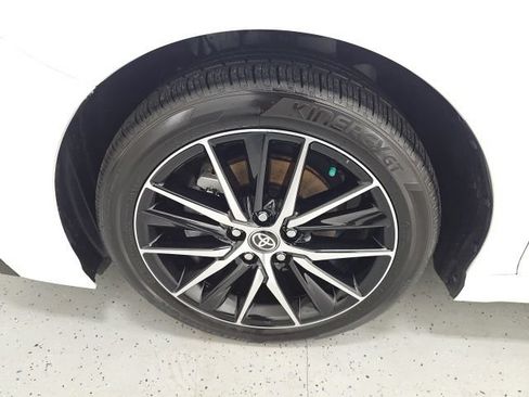 Used 2024 Toyota Camry SE w/ Cold Weather Package AWD/4WD image 10