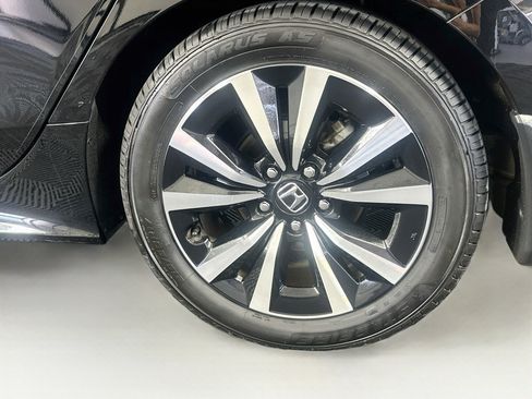 Used 2024 Honda Civic EX image 11