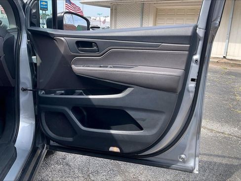 Used 2018 Honda Odyssey EX-L image 26