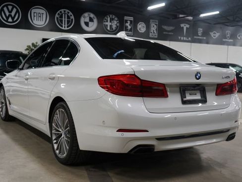 Used 2020 BMW 540i w/ Convenience Package RWD image 3