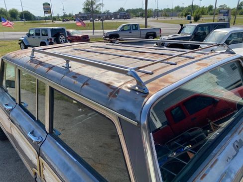 Used 1989 Jeep Grand Wagoneer AWD/4WD image 48