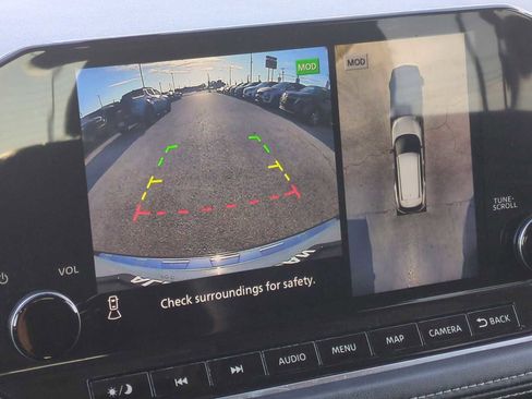 Used 2021 Nissan Rogue Platinum image 15