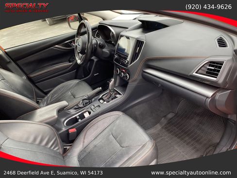 Used 2019 Subaru Crosstrek 2.0i Limited w/ Moonroof Package w/Navigation AWD/4WD image 18