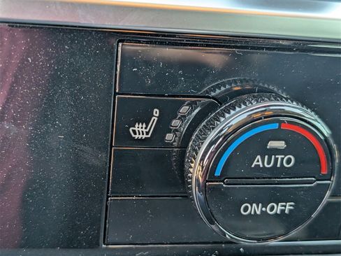 New 2025 Nissan Pathfinder SV w/ Black Appearance Package image 14