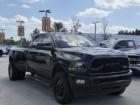 Used 2018 RAM 3500 Big Horn w/ Sport Appearance Group AWD/4WD image 4