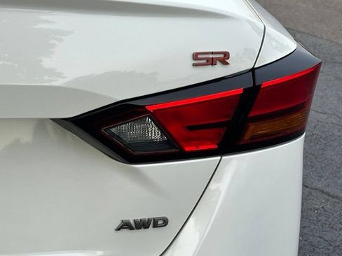 Certified 2024 Nissan Altima 2.5 SR w/ SR Premium Package AWD/4WD image 14