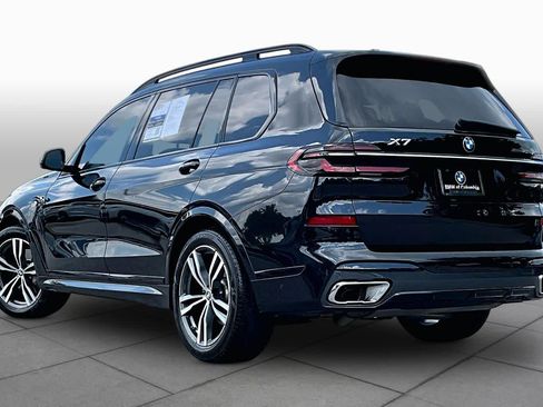 Used 2023 BMW X7 xDrive40i w/ M Sport Package AWD/4WD image 11