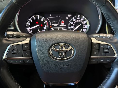 Used 2021 Toyota Highlander Platinum FWD image 26