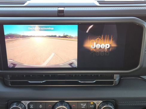 New 2026 Jeep Gladiator Sport image 27