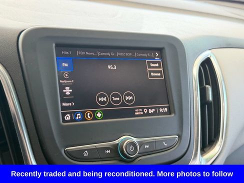 Used 2022 Chevrolet Equinox LS w/ LS Convenience Package FWD image 17