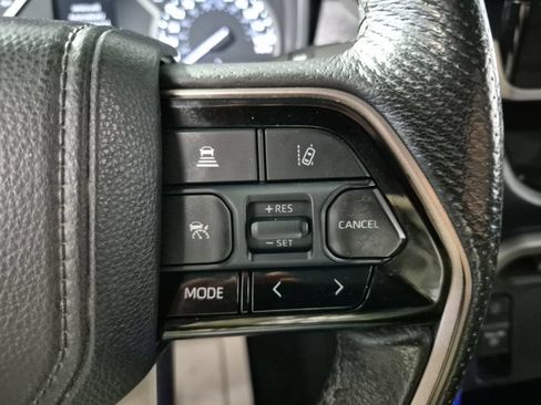 Used 2023 Toyota Tundra SR5 w/ SR5 Premium Package RWD image 11
