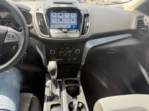 Used 2018 Ford Escape SE w/ SE Sync 3 Package FWD image 16