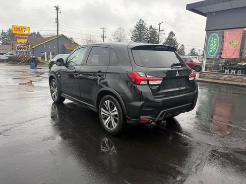 Used 2021 Mitsubishi Outlander Sport ES image 4