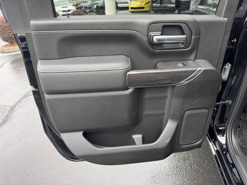 Used 2021 Chevrolet Silverado 3500 LTZ w/ LTZ Convenience Package image 10