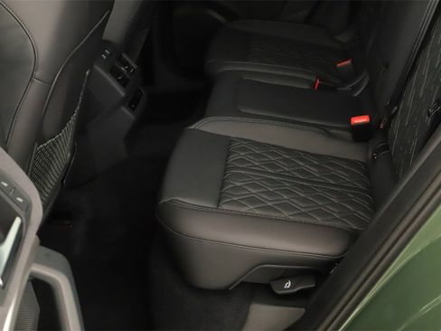 New 2025 Audi SQ5 Prestige image 27