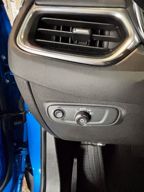 Used 2024 Chevrolet Equinox LT w/ LPO, Floor Liner Package FWD image 41