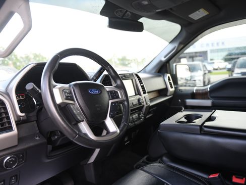 Used 2018 Ford F150 Lariat AWD/4WD image 15