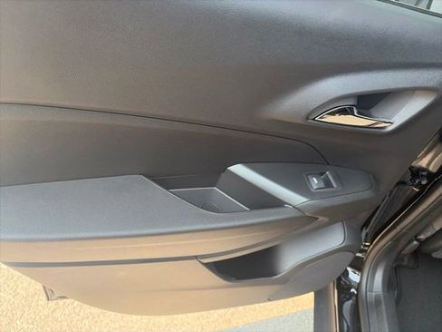 New 2026 Chevrolet Trax RS w/ Driver Confidence Package FWD image 13