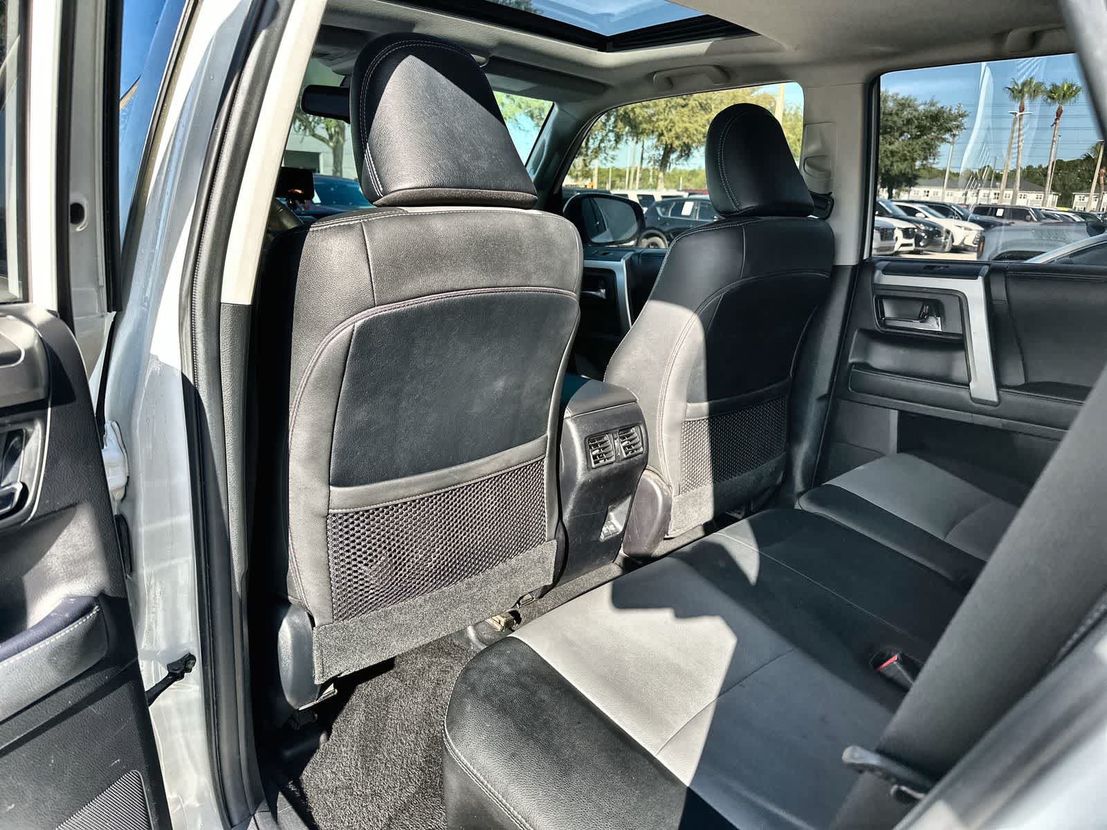 Used 2021 Toyota 4Runner SR5 Premium w/ Moonroof Package AWD/4WD image 17