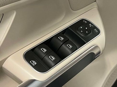 Certified 2021 Mercedes-Benz GLB 250 4MATIC image 16