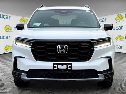 New 2025 Honda Pilot TrailSport image 3