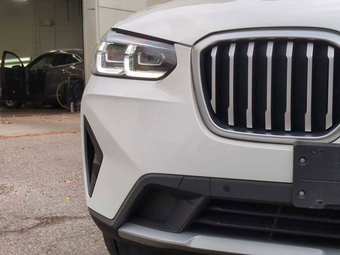Used 2023 BMW X3 xDrive30i w/ Premium Package image 11