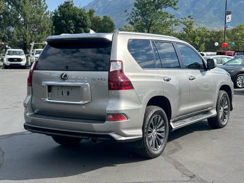 Used 2020 Lexus GX 460 Premium AWD/4WD image 3
