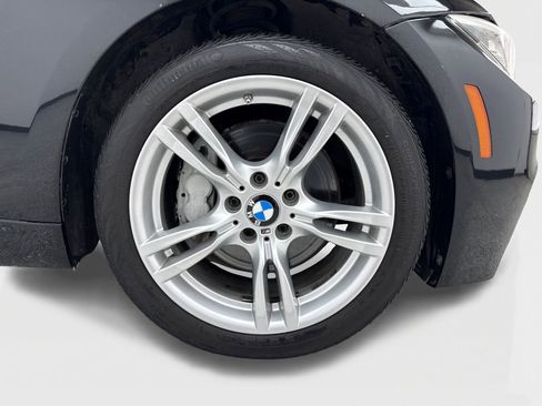 Used 2018 BMW 330i xDrive Sedan w/ M Sport Package AWD/4WD image 49