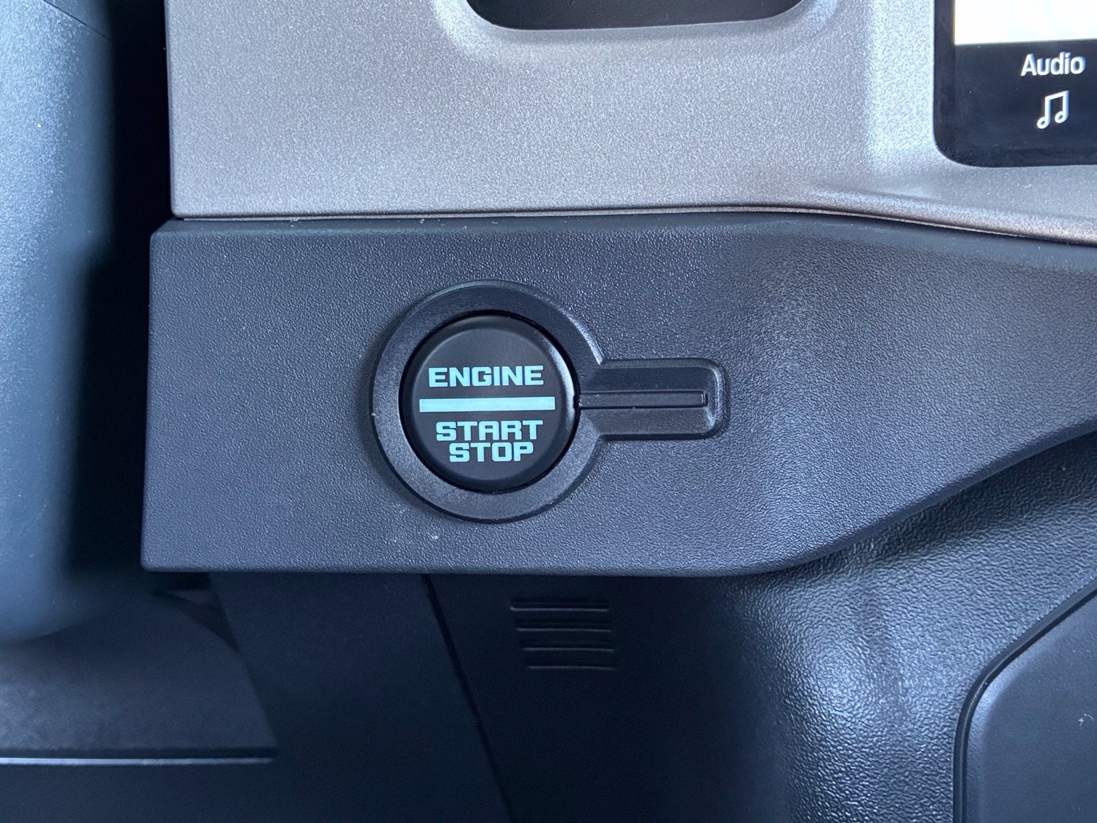 Certified 2025 Ford Bronco Outer Banks AWD/4WD image 24