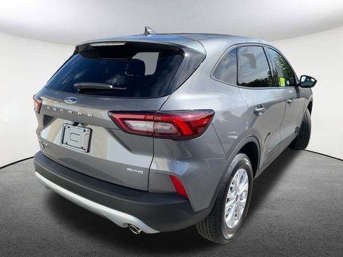 Used 2025 Ford Escape Active w/ Cold Weather Package image 14