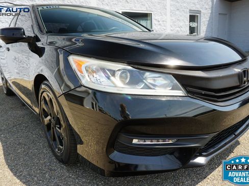 Used 2016 Honda Accord EX image 7