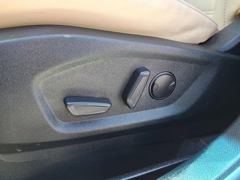 Used 2020 Ford Edge SEL w/ Convenience Package image 5