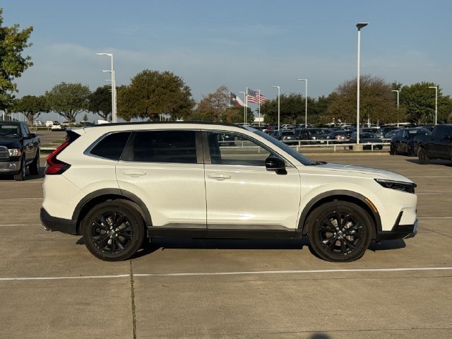 Used 2024 Honda CR-V Sport Touring image 3