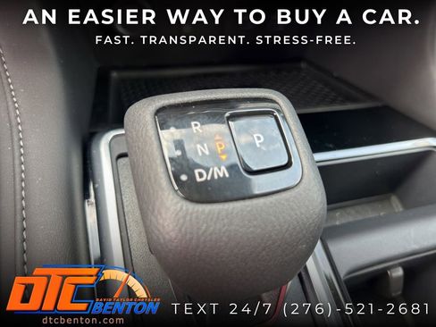Used 2025 Nissan Pathfinder SL AWD/4WD image 25