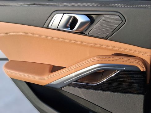 New 2026 BMW X6 xDrive40i w/ Executive Package image 27