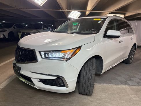 Used 2020 Acura MDX SH-AWD w/ Advance Package image 3